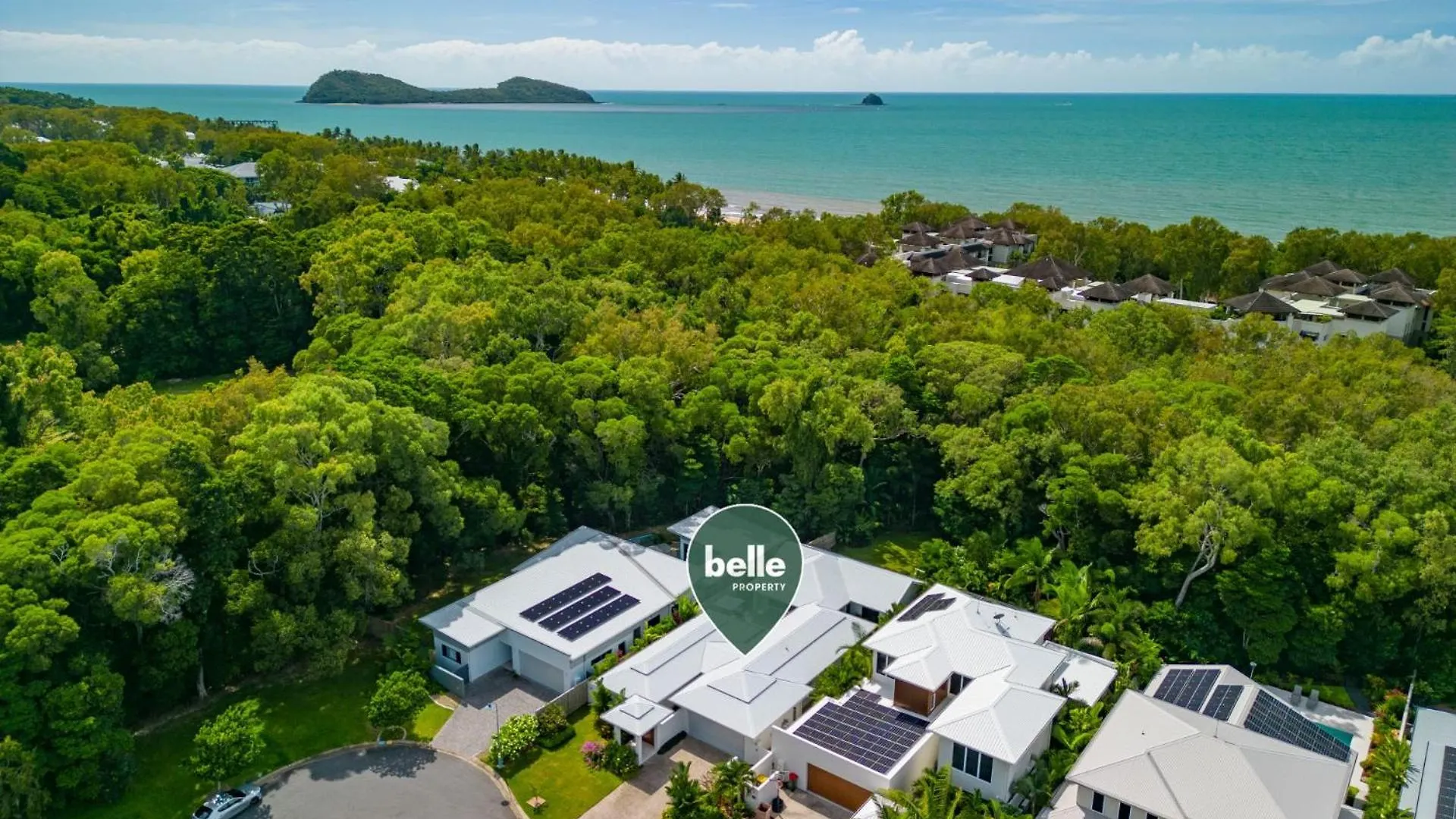 Belle Escapes Beachmont House Palm Cove Australia