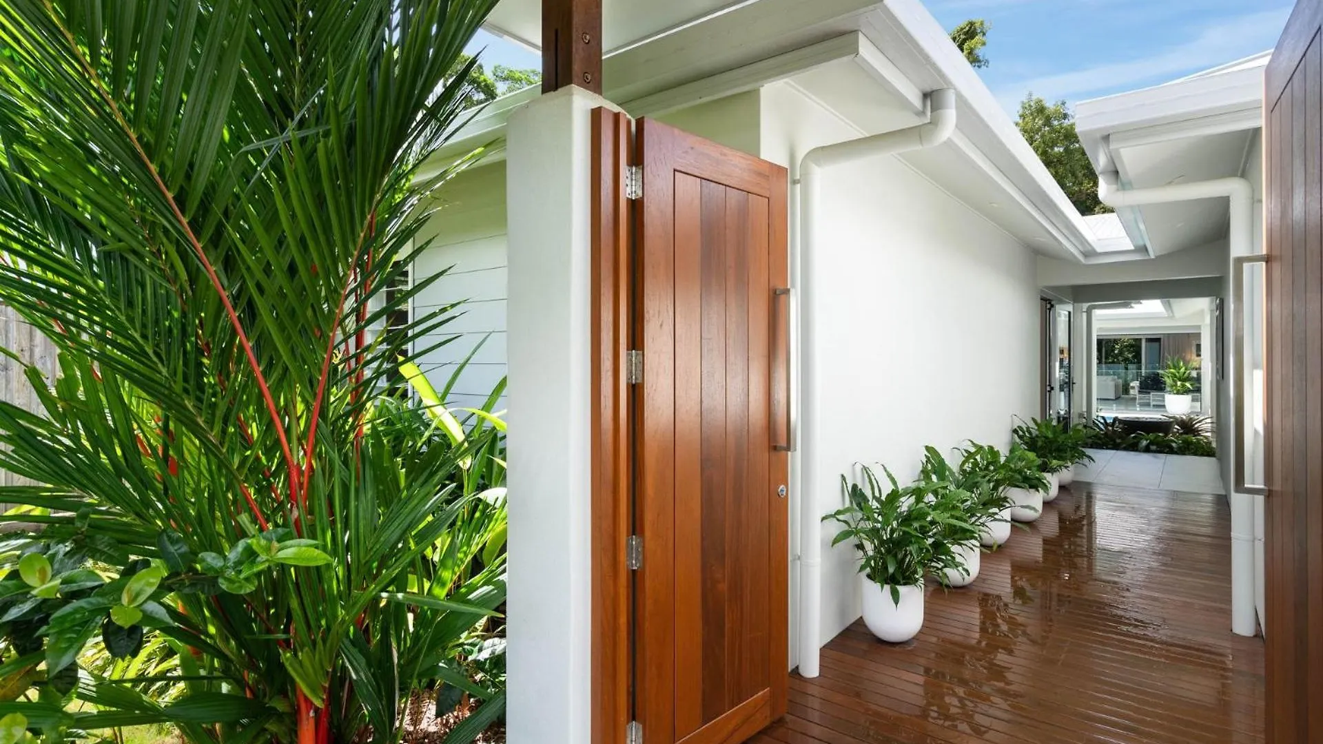 Holiday home Belle Escapes Beachmont House Palm Cove Australia
